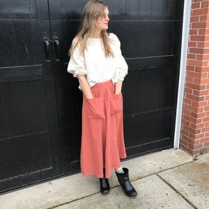 ISO: Hackwith Design House Swing Painter Skirt!
